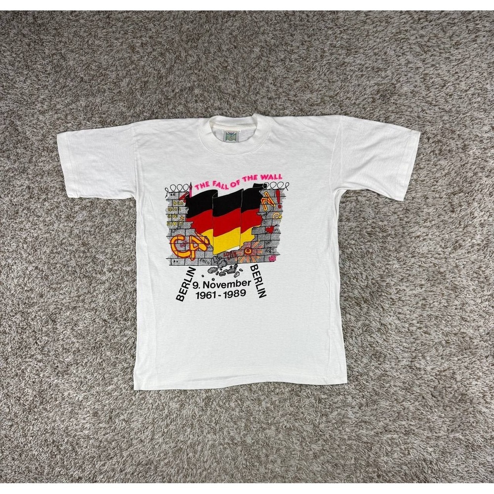 Vintage Berlin Wall Fall of the Wall 1989 Graphic T-Shirt Take Time Size L